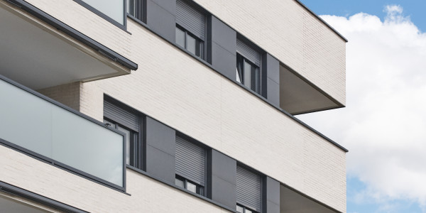 Puertas y Ventanas de Aluminio / PVC a medida en Sabadell · Fabricación e Instalación